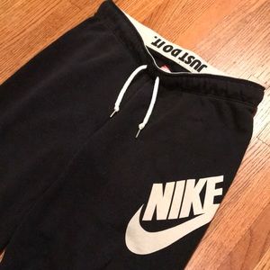 Nike Just Do It Sweatpants